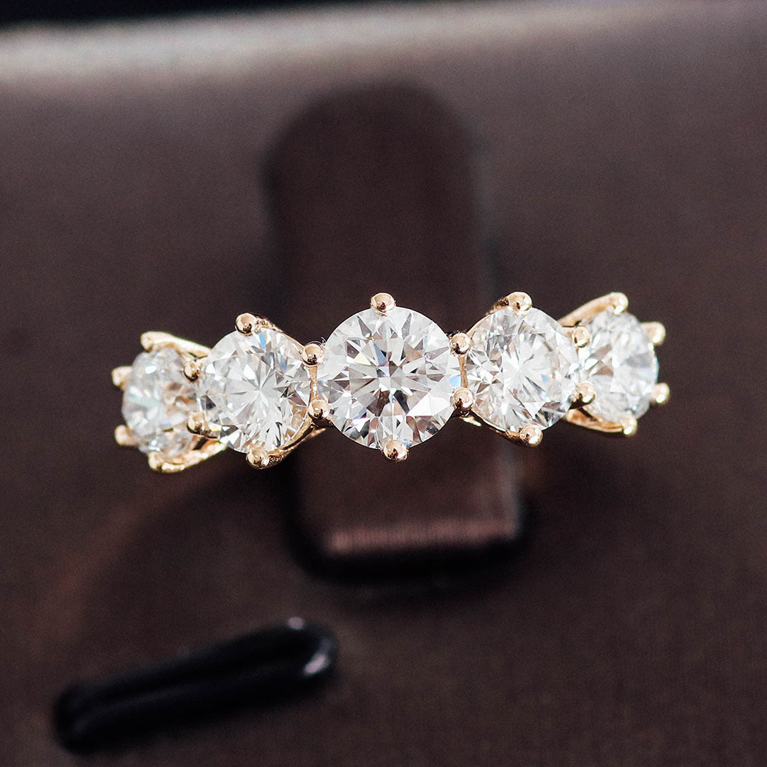 Majestic Solitaire Diamond Ring | 18K Solid Gold - Main View | Worldiamond D VVS1 Lab Grown Diamond