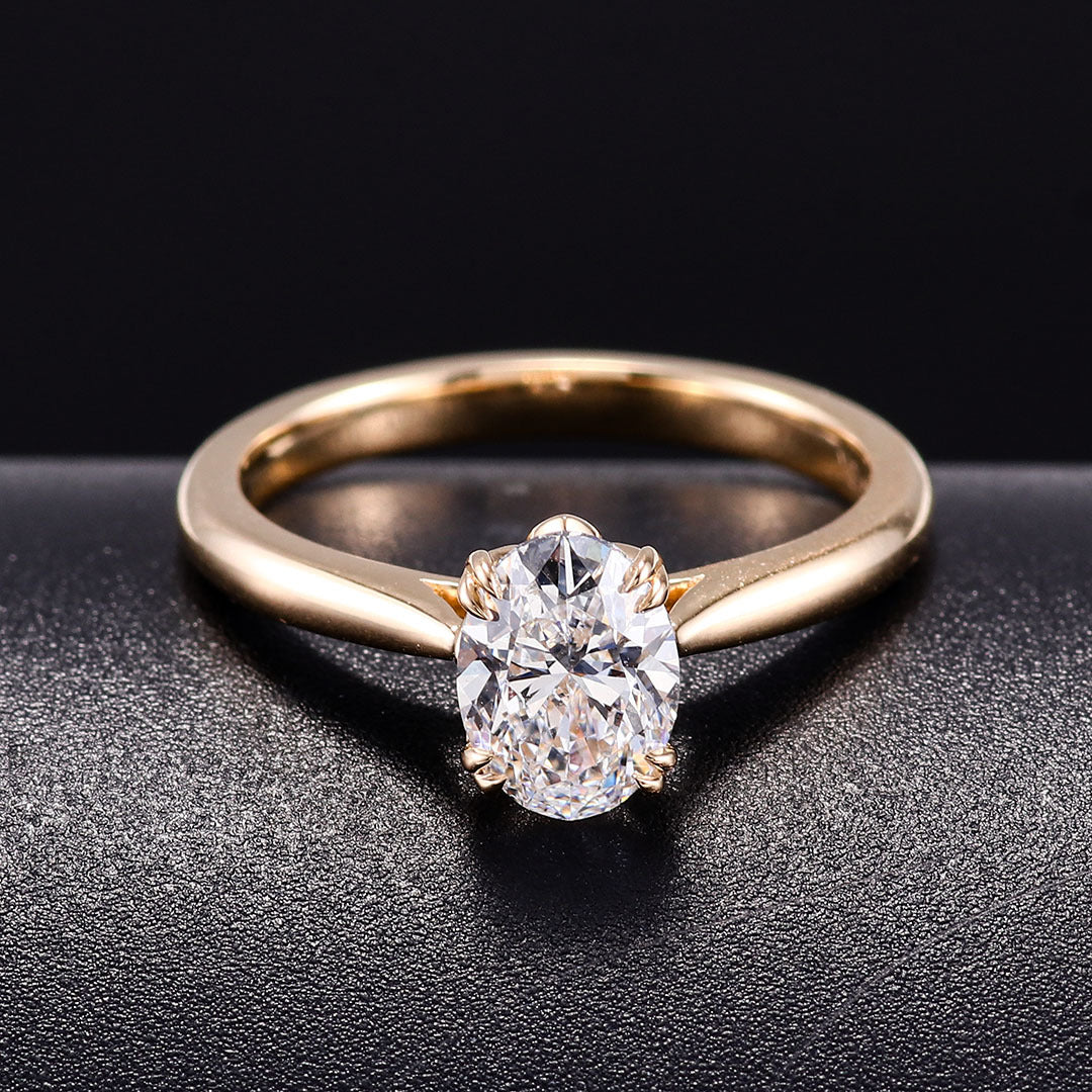 Oval Solitaire Diamond Ring | 18K Solid Gold - Detail View 2 | Worldiamond D VVS1 Lab Grown Diamond