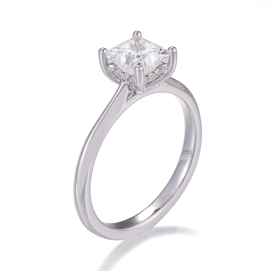 Princess Square Diamond Ring | 18K Solid Gold - Detail View 3 | Worldiamond D VVS1 Lab Grown Diamond