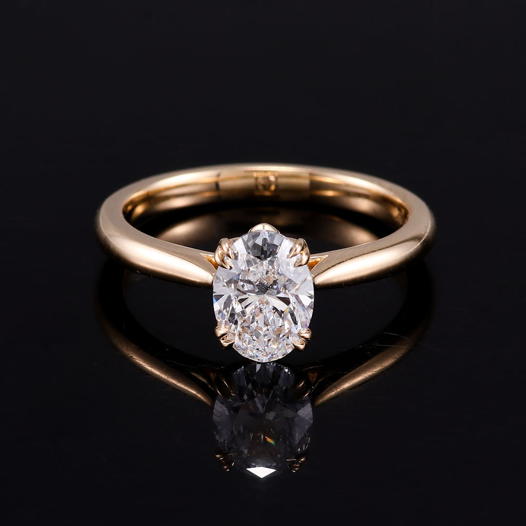 Oval Solitaire Diamond Ring | 14/18K Solid Gold - Close-up Detail - Worldiamond Luxury Jewelry